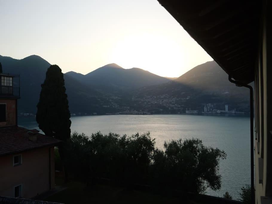 La Corte Del Cigno Monte Isola Buitenkant foto