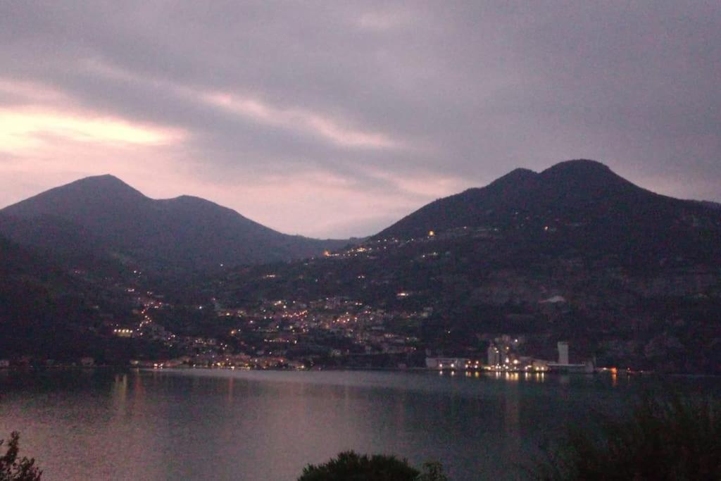 La Corte Del Cigno Monte Isola Buitenkant foto