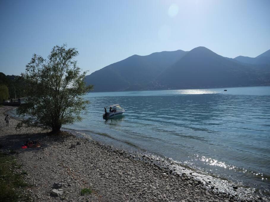 La Corte Del Cigno Monte Isola Buitenkant foto